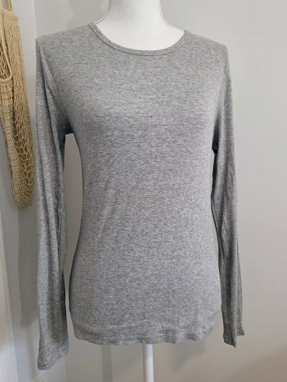 Everlane Luxe Supima Micro Rib Long Sleeve Crew Neck Shirt - Grey Large - Picture 3 of 11